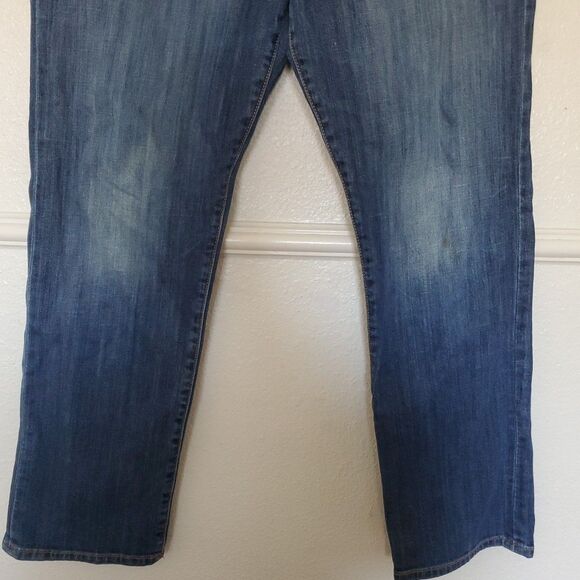 Lucky Brand Jeans Mens 32x30 Medium Wash Mid Rise 429 Classic Straight - Picture 6 of 16